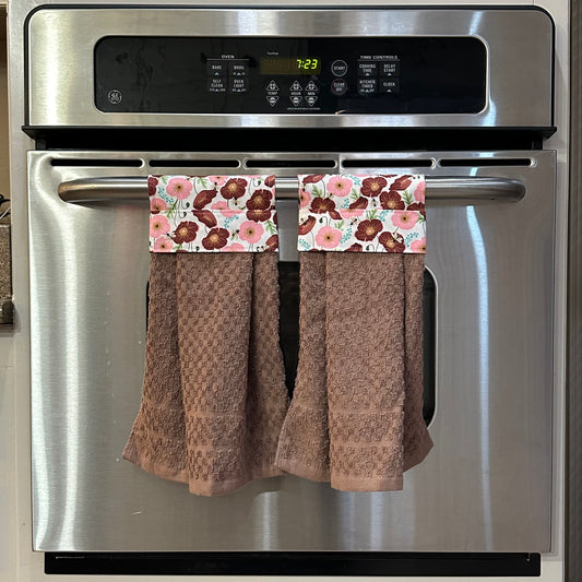 Hanging tea towel - poppy flowers